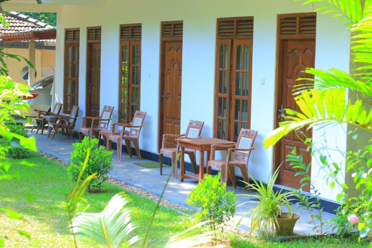 Medawatta Villa Mirissa Exterior photo